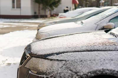 What to Do in the First 48 Hours After a Hailstorm Hits Your Car